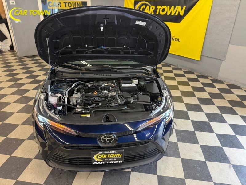 Vehicle photo 34