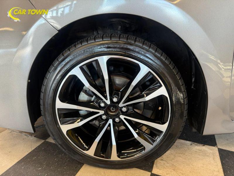 Vehicle photo 15
