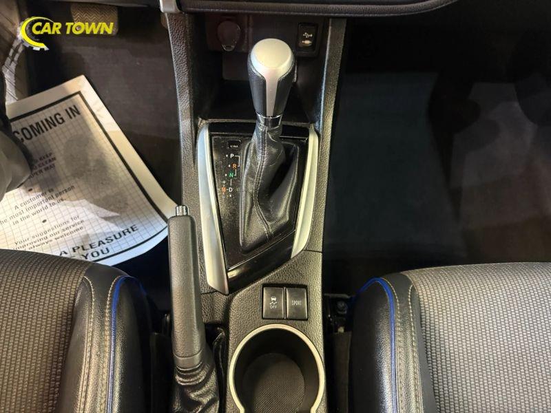 Vehicle photo 21