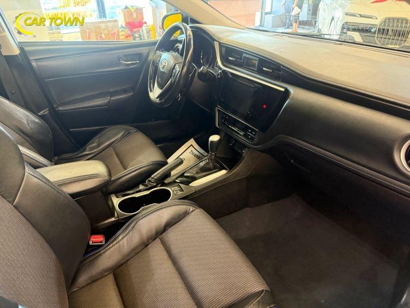 Vehicle photo 27