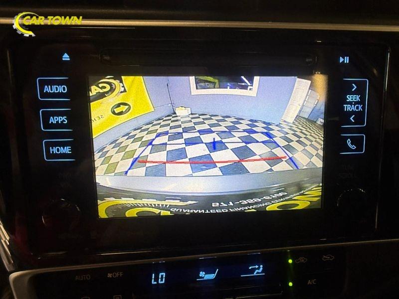 Vehicle photo 33