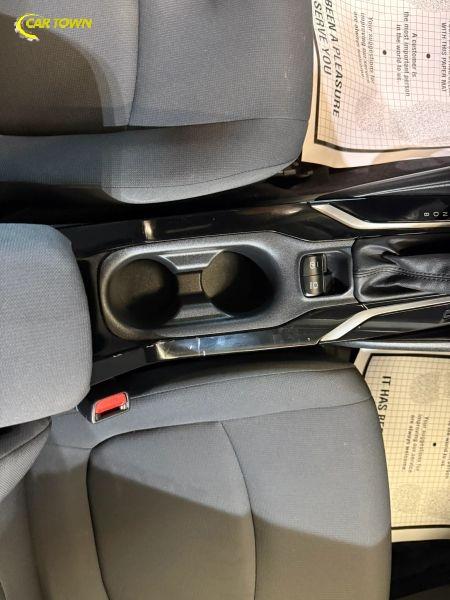 Vehicle photo 21