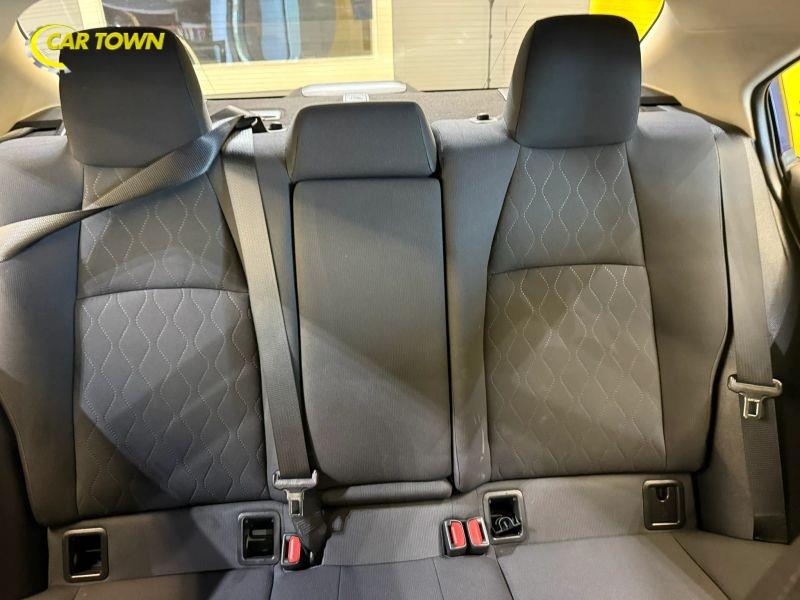 Vehicle photo 23