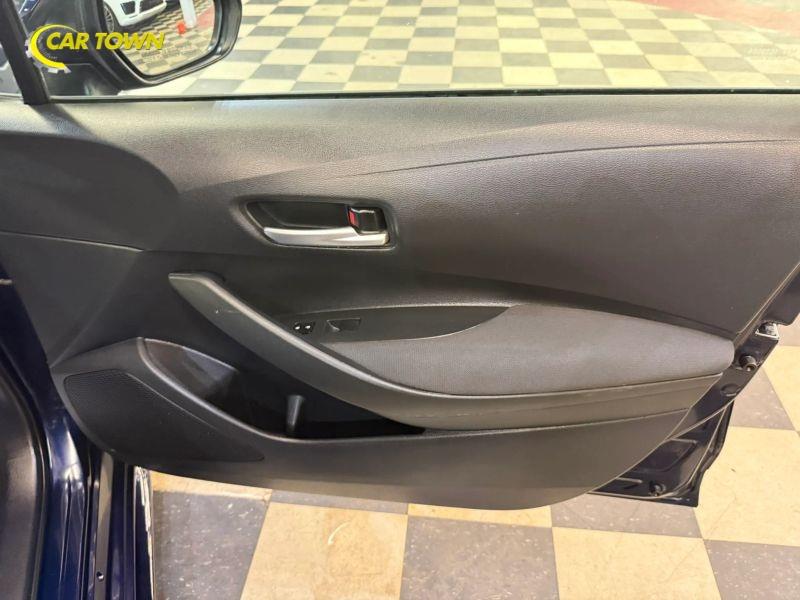 Vehicle photo 29