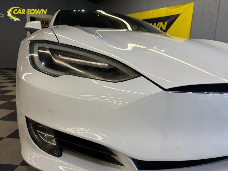 Vehicle photo 35
