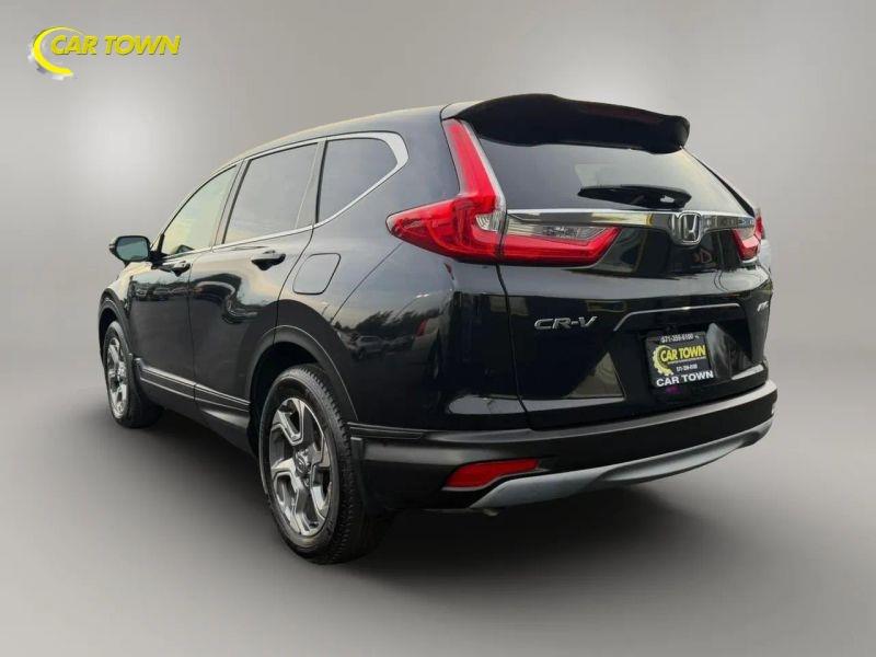 Vehicle photo 13