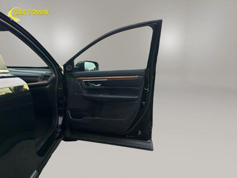 Vehicle photo 22