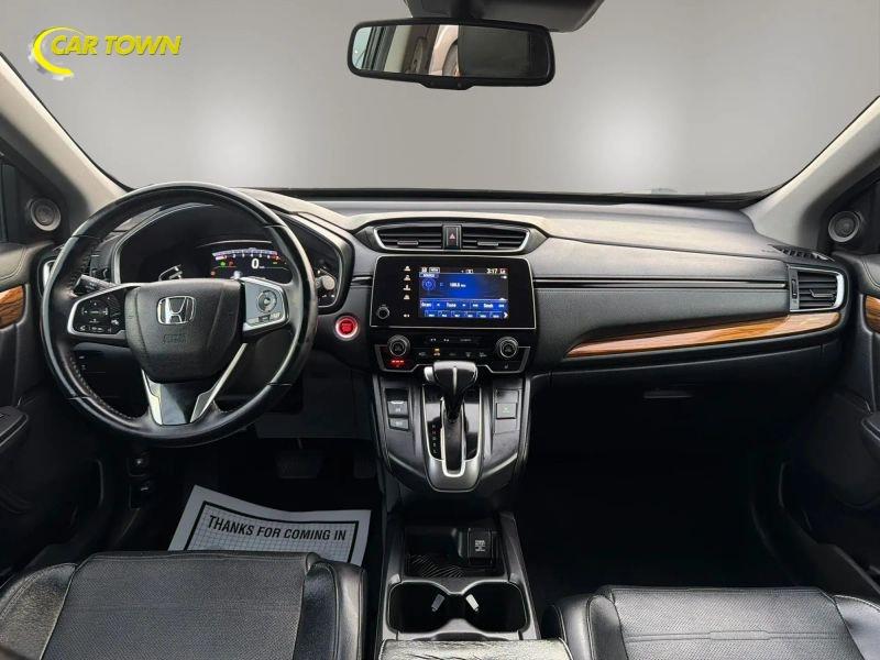 Vehicle photo 28