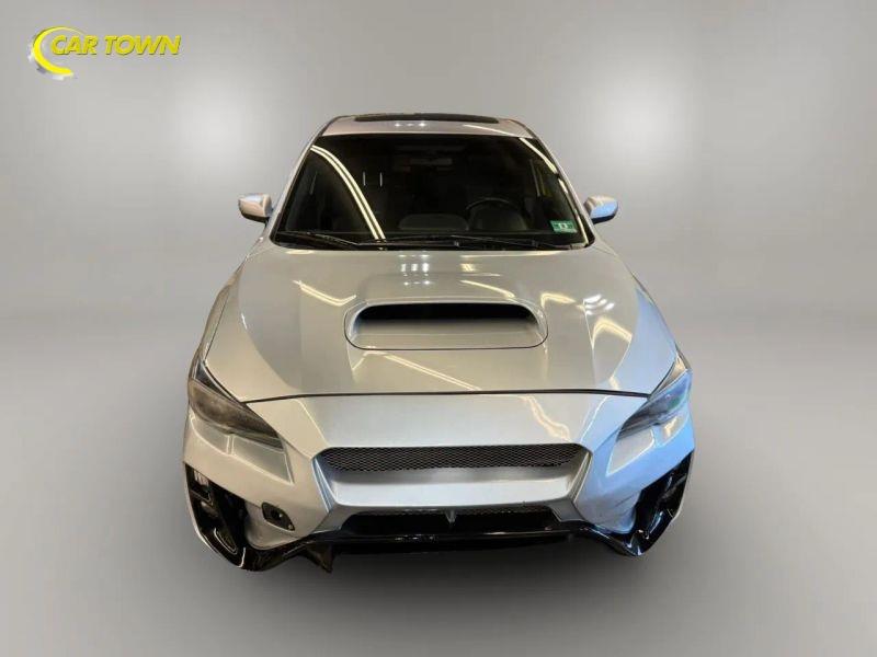 Vehicle photo 3