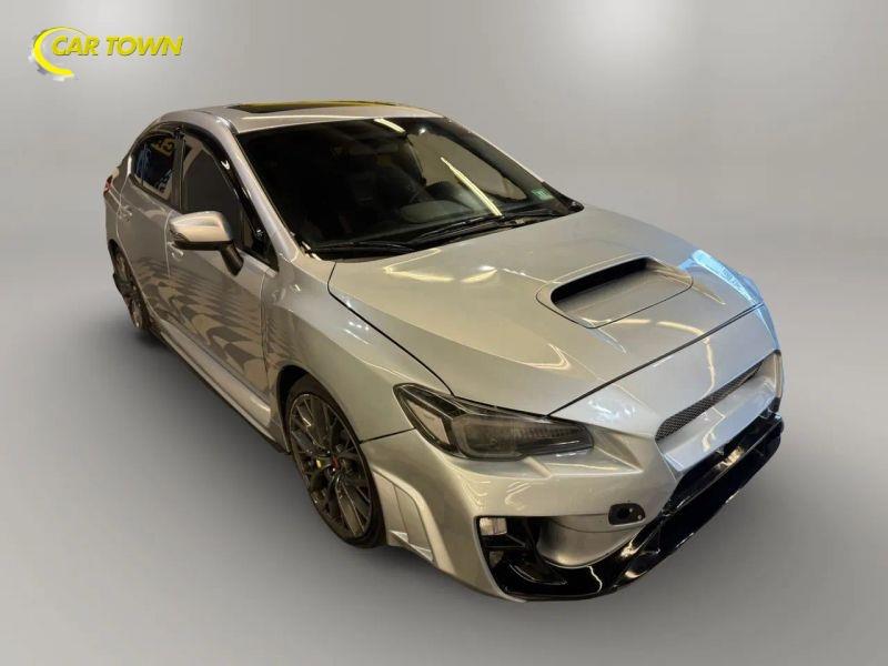 Vehicle photo 5