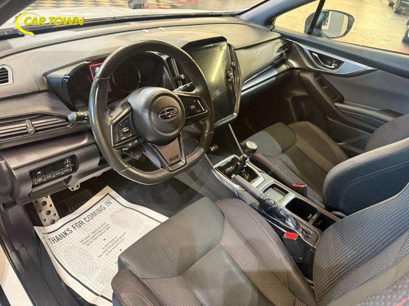 Vehicle photo 16