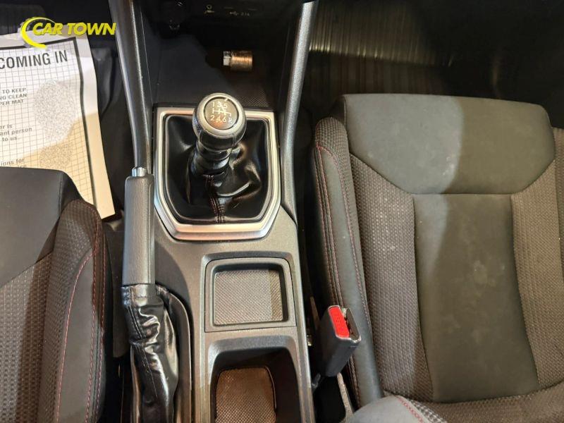 Vehicle photo 20