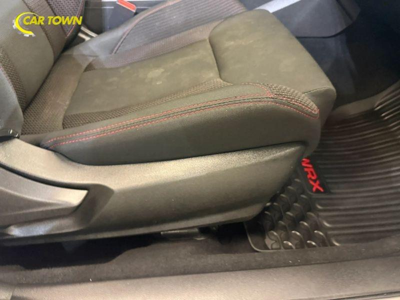 Vehicle photo 25