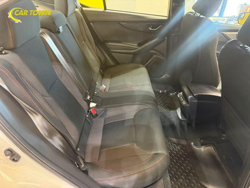 Vehicle photo 27