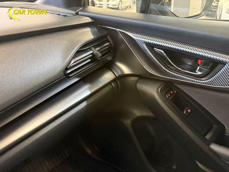 Vehicle photo 37