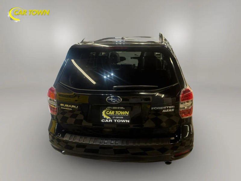 Vehicle photo 10