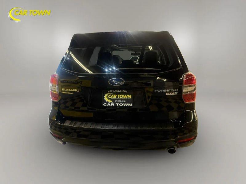 Vehicle photo 11