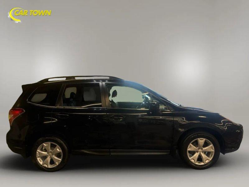 Vehicle photo 7