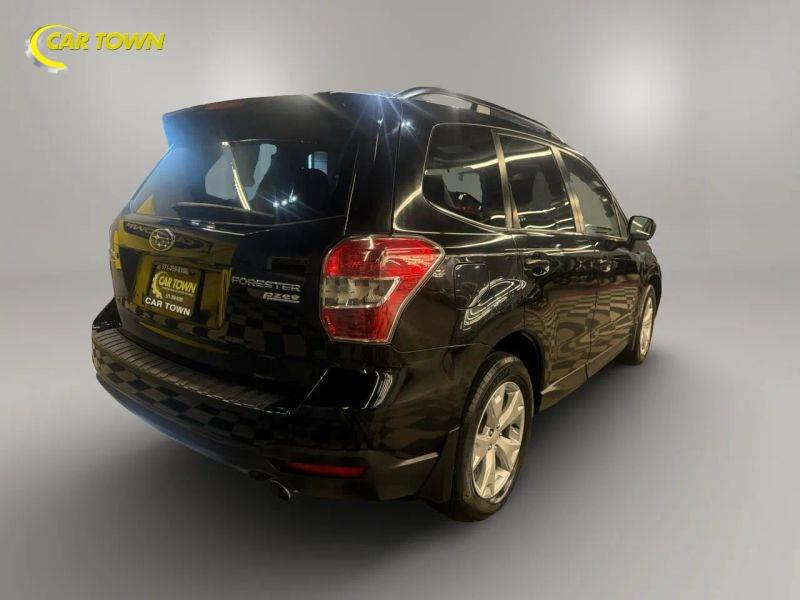 Vehicle photo 9