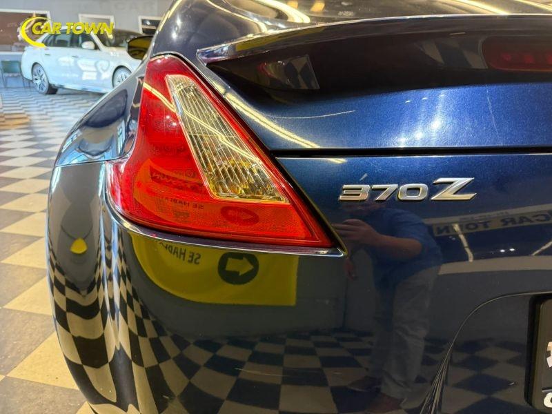Vehicle photo 27