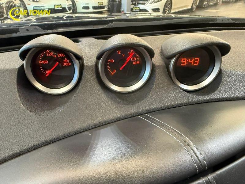 Vehicle photo 37