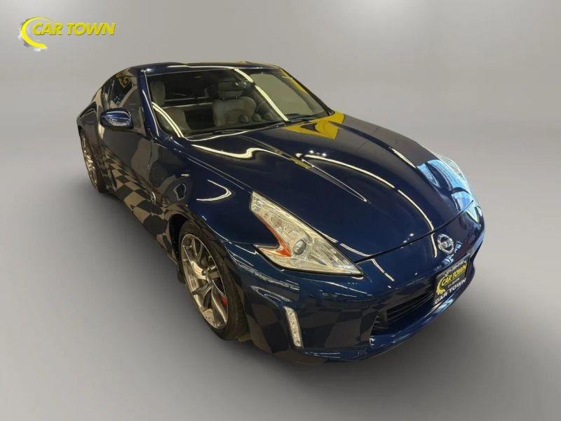 Vehicle photo 5