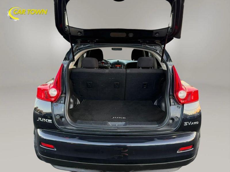 Vehicle photo 25