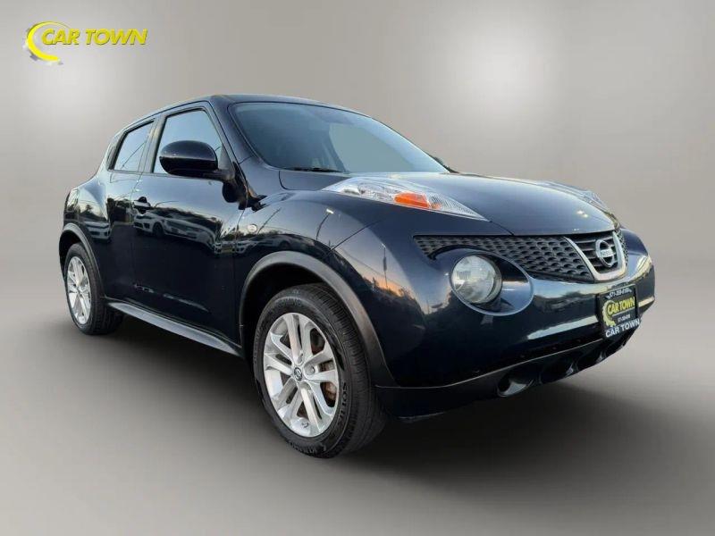 Vehicle photo 6