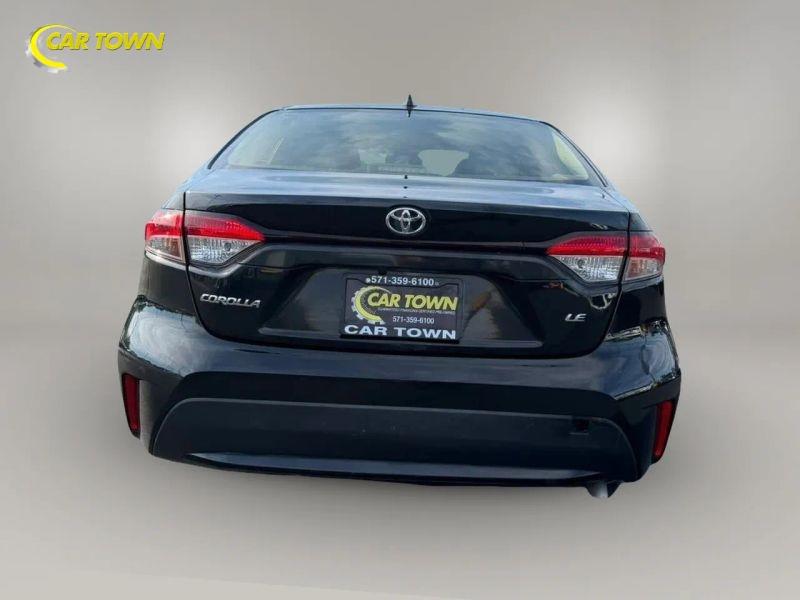 Vehicle photo 11