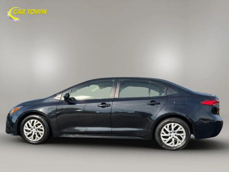 Vehicle photo 14