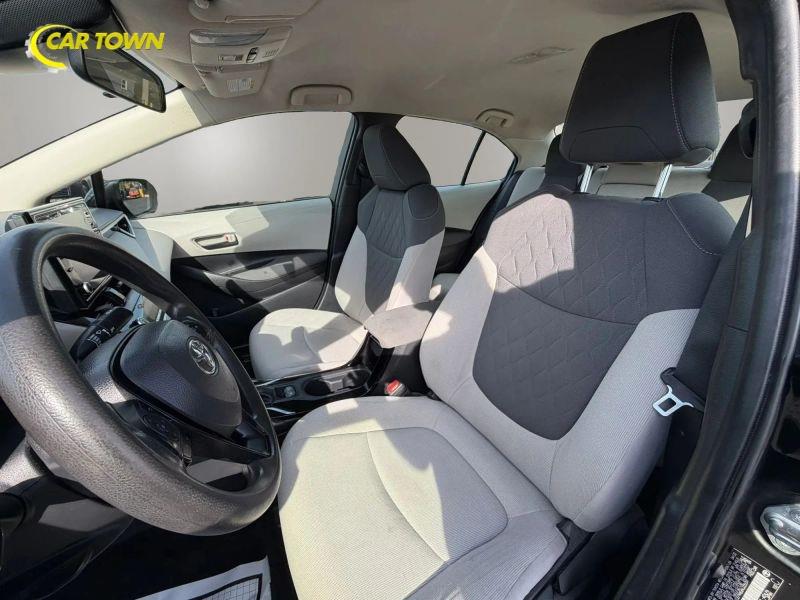 Vehicle photo 16
