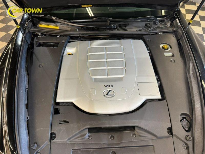 Vehicle photo 42