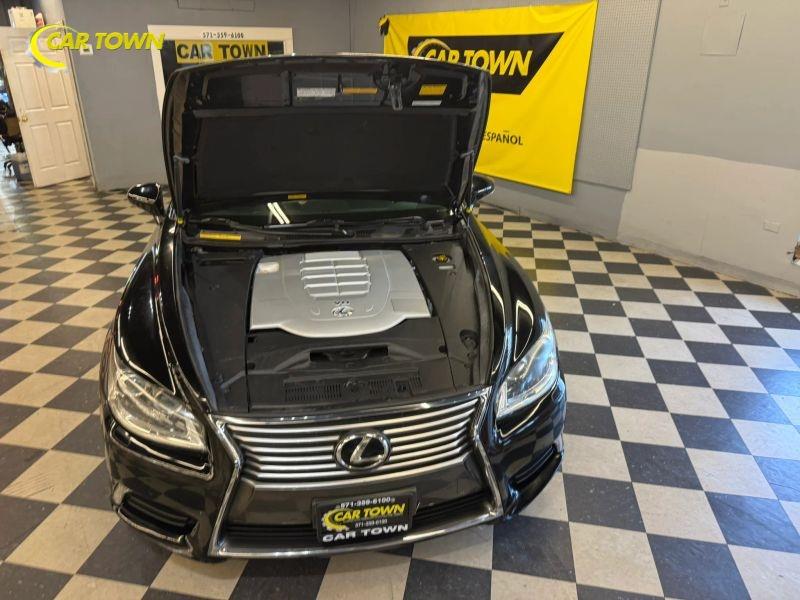 Vehicle photo 43