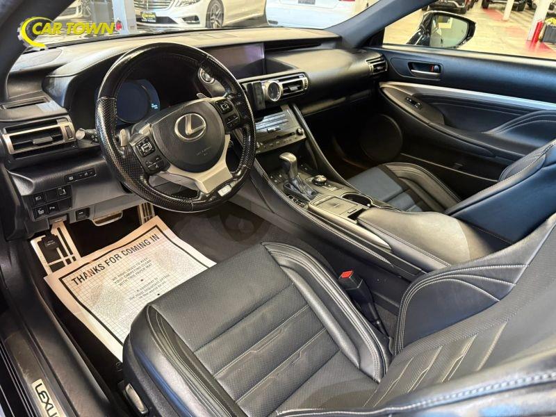 Vehicle photo 16