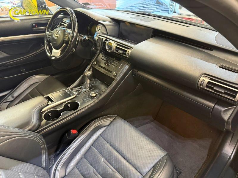 Vehicle photo 23