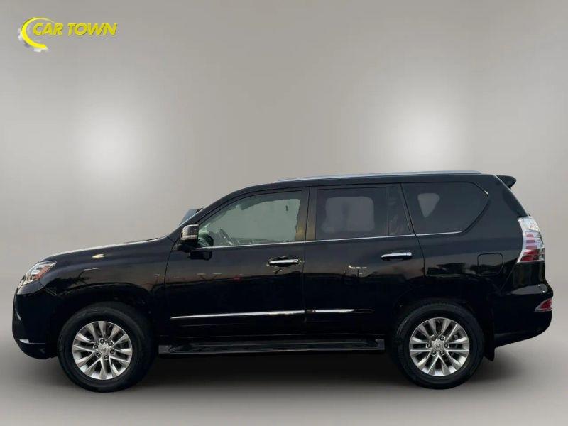 Vehicle photo 14