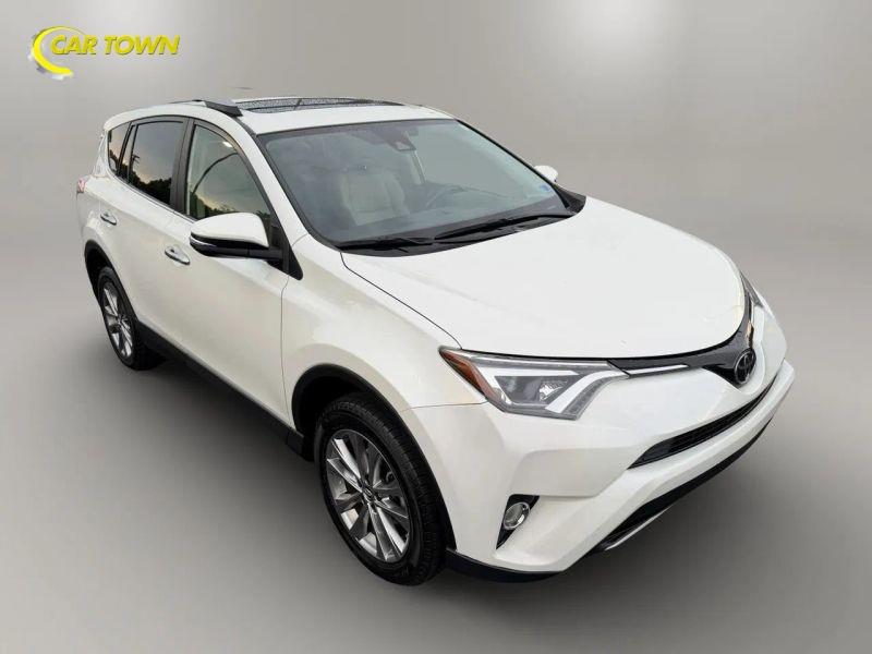 Vehicle photo 5