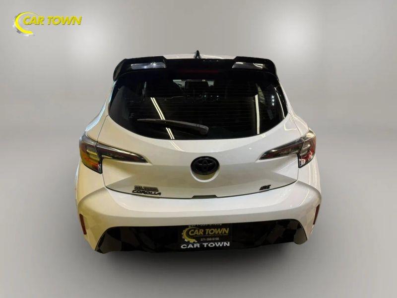 Vehicle photo 10