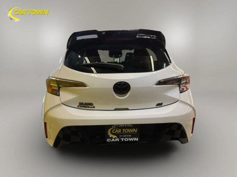 Vehicle photo 11
