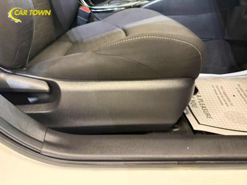 Vehicle photo 27