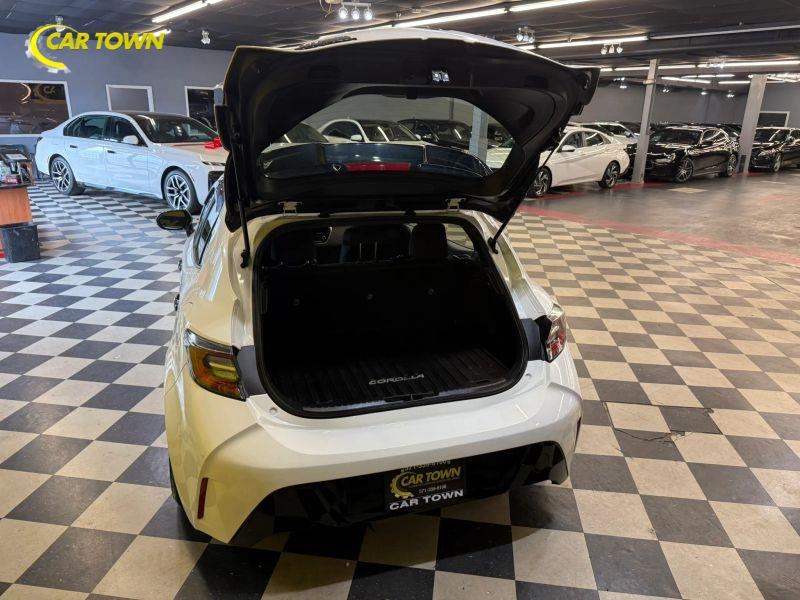 Vehicle photo 31