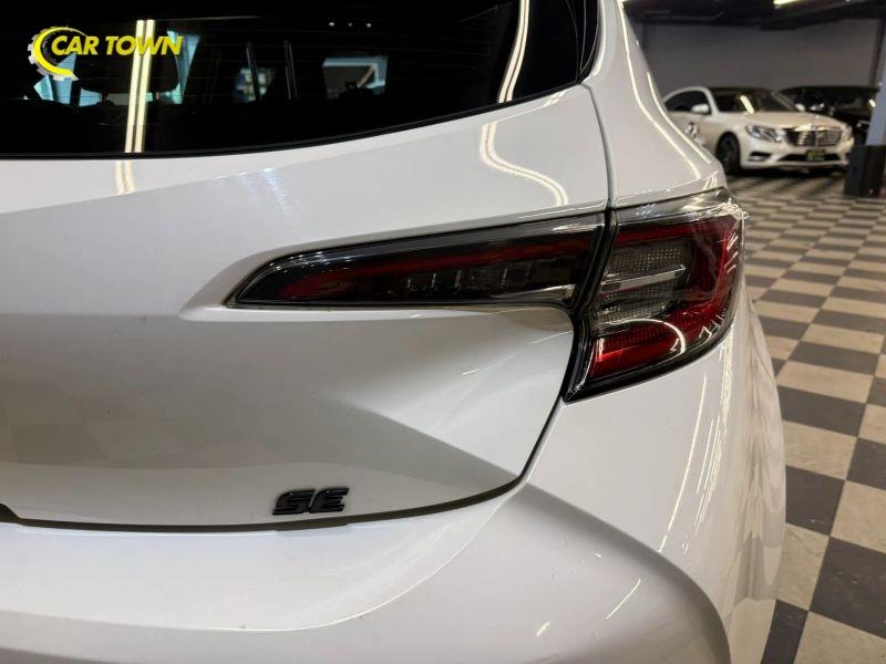 Vehicle photo 33