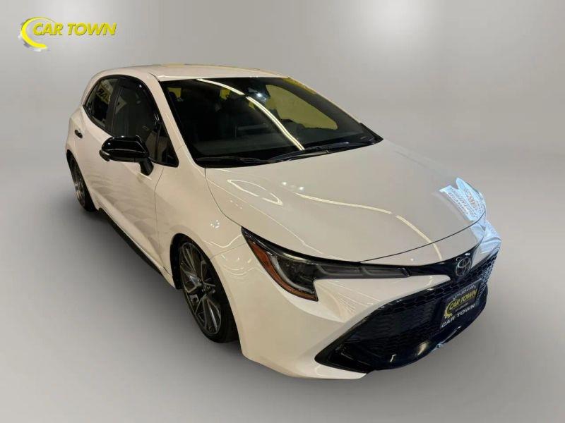 Vehicle photo 5