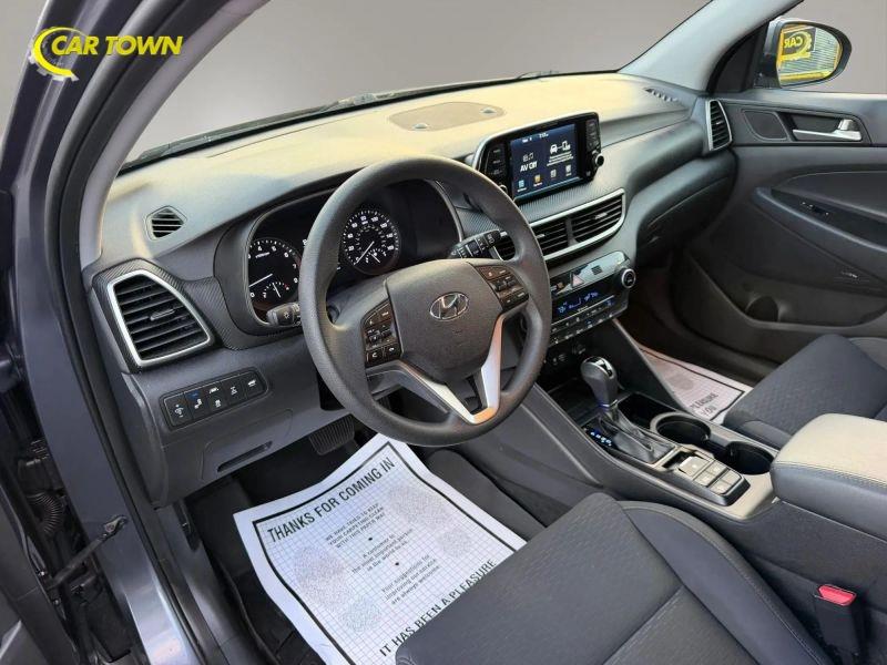 Vehicle photo 16