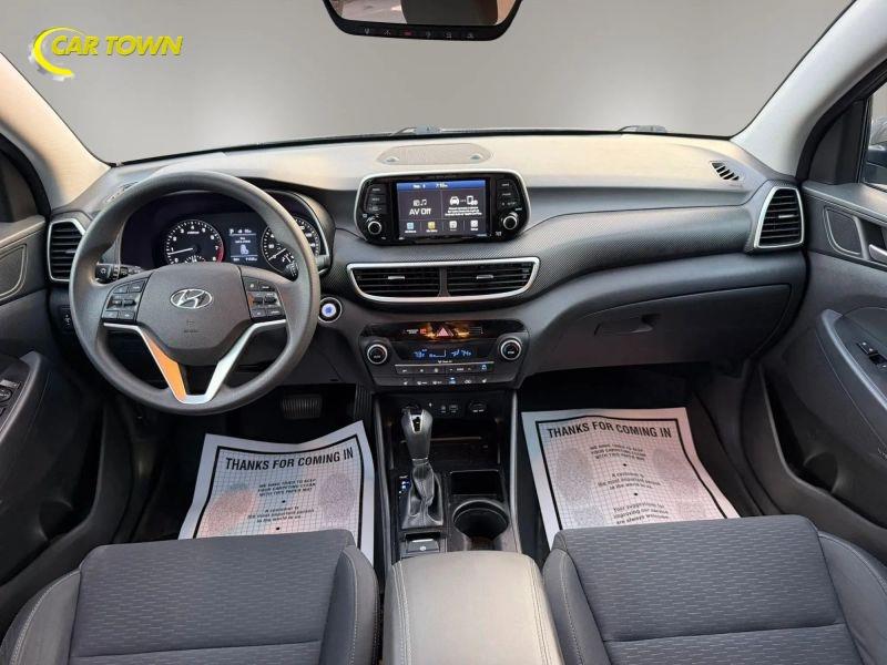 Vehicle photo 29