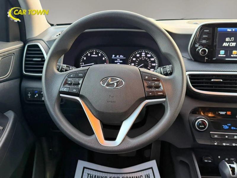 Vehicle photo 32