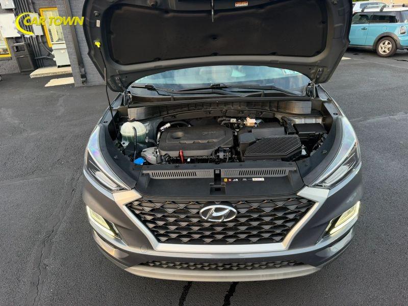 Vehicle photo 35