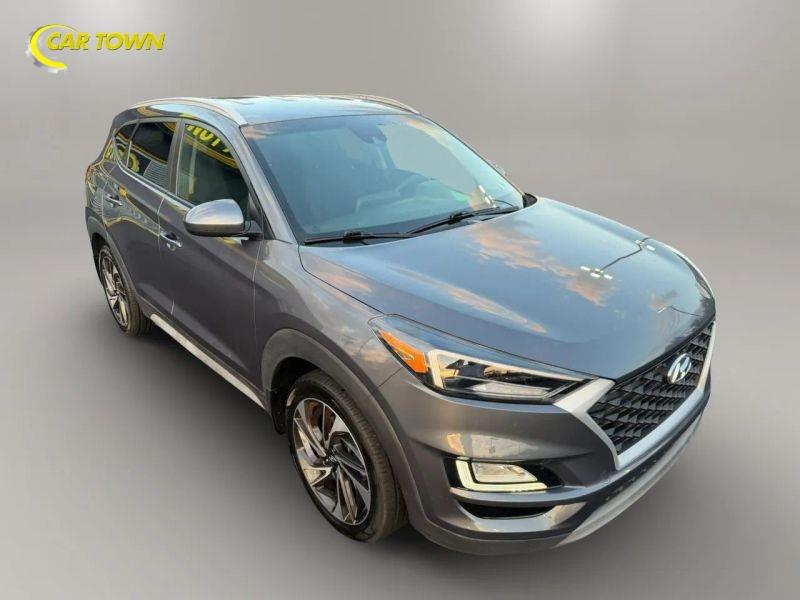 Vehicle photo 5