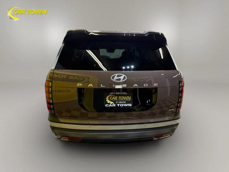 Vehicle photo 11