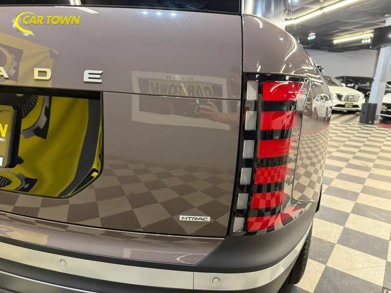 Vehicle photo 34